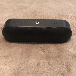Beats pill+!